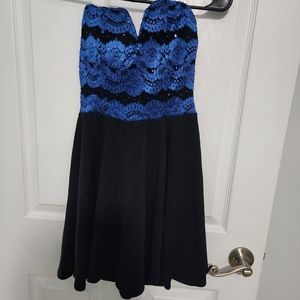 Medium Black and Blue Strapless Dress